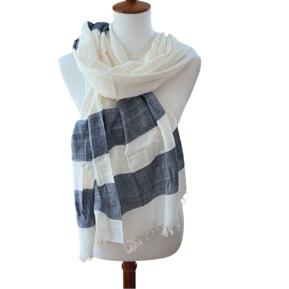 NWT Nautica Women's Striped Scarf Oversized Lightweight Fringe
